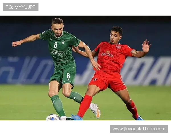 吉达国民vs沙迦半场2-0,主队射正率60%占优 吉达国民vs沙迦半场2-0,主队射正率60%占优