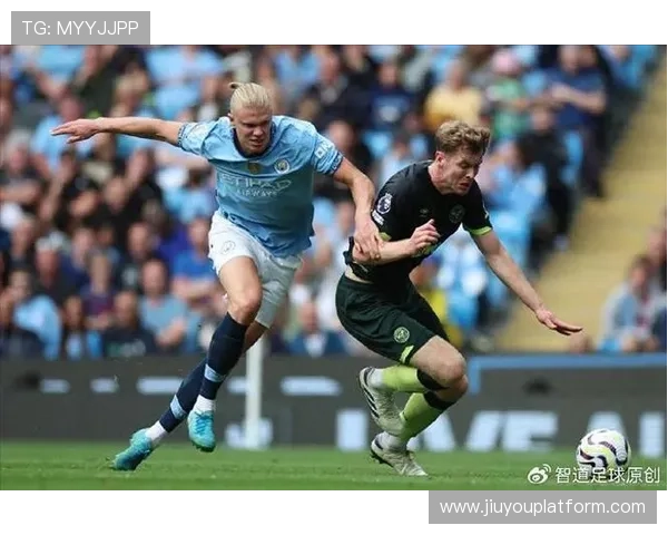 凯恩适应德甲历程:从英超射手到全能核心