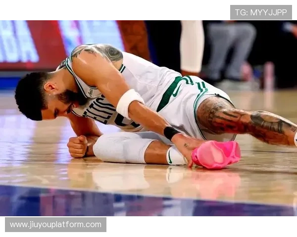 塔图姆跟腱伤缺阵，凯尔特人防守体系倚重怀特西蒙斯